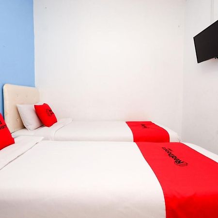 Hotel O Semarang Near Kota Lama Semarang Formerly Kamarkoe Residence Coo Property Kültér fotó